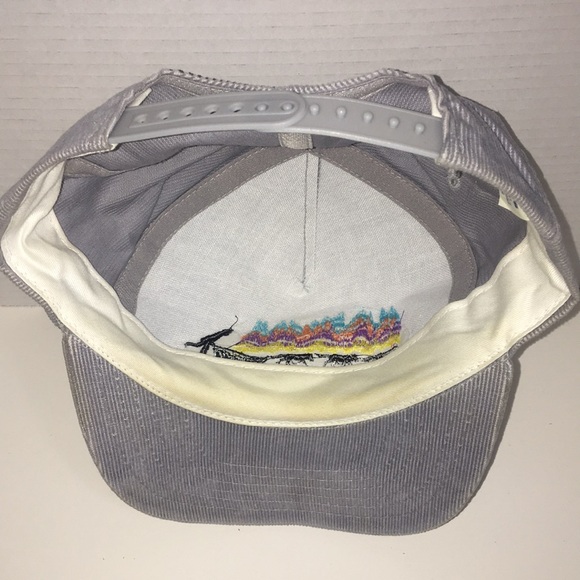 Corduroy Vintage Trucker hat - Picture 3 of 4